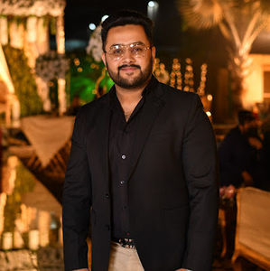 Meet your Posher, Junaid